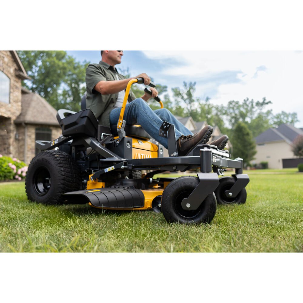 Cub-Cadet-Z242_A1.jpg